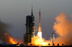 Китайский космический корабль «Шеньчжоу-11» вышел на орбиту